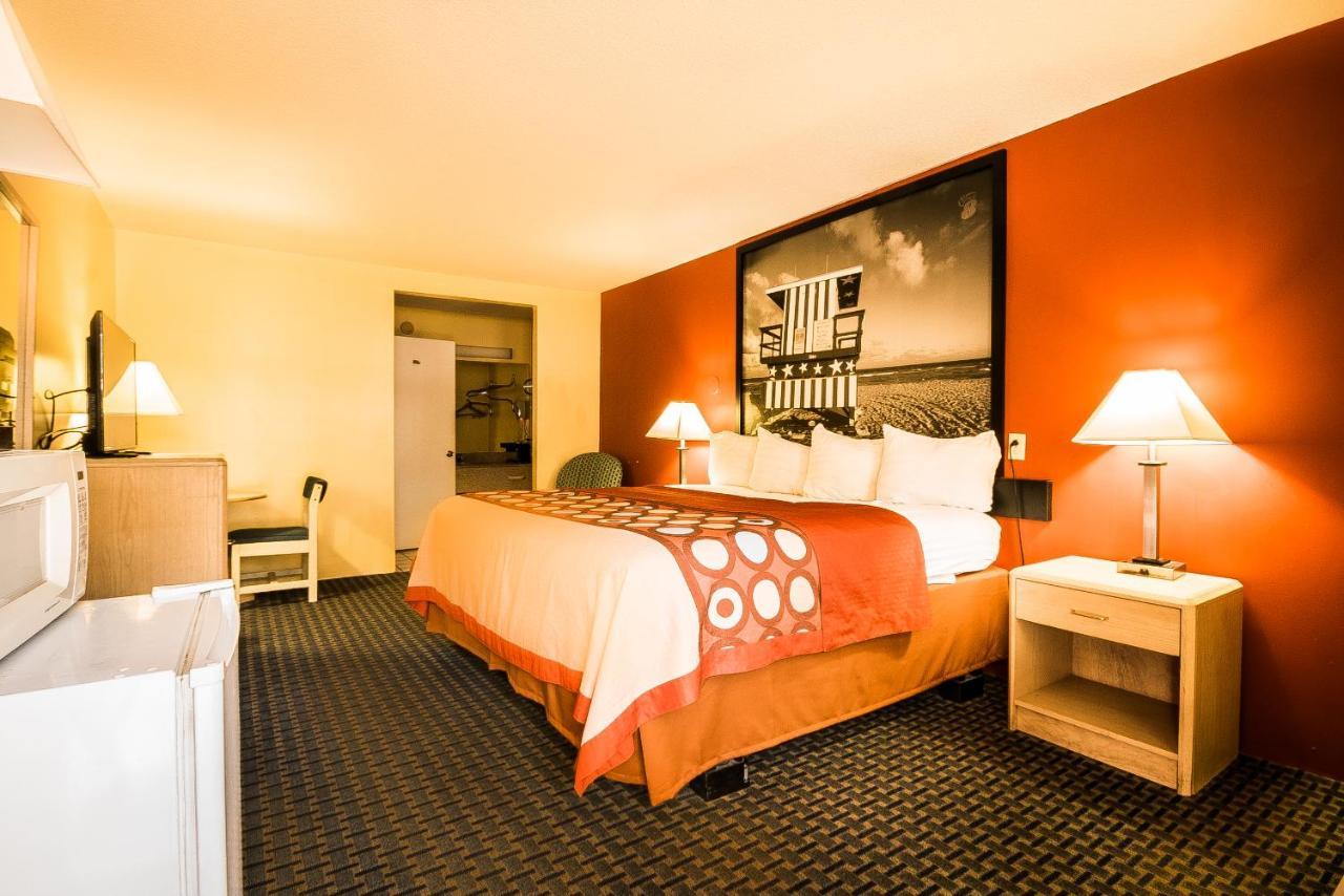 Super 8 By Wyndham Chipley Hotel Eksteriør billede